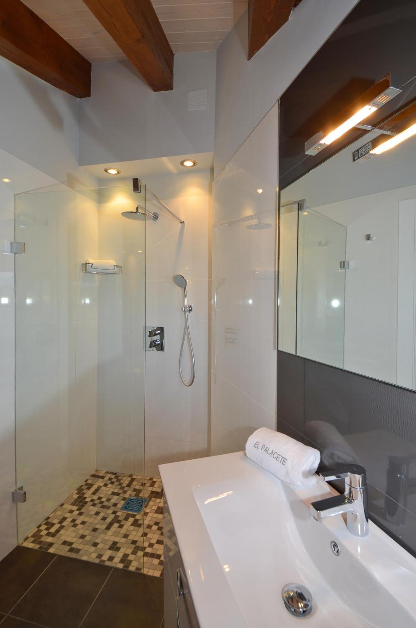 Apartamentos El Palacete De Ainsa Aínsa Exterior foto